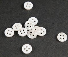 Hole button - white - diameter 0.9 cm