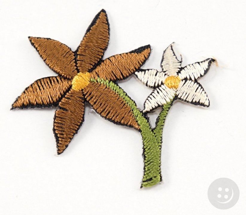 Iron-on patch - flower - dimensions 3,5 cm x 4 cm
