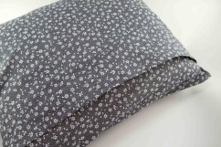 Bylinkový polštářek Citrusový klid - drobné kvítky na šedé - rozměr 35 cm x 28 cm
