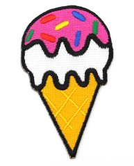 Aufbügelpatch – Eiscreme, dunkelrosa mit Streuseln – 8 × 4,5 cm