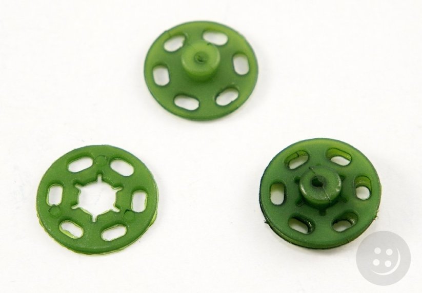 Plastic snap - green - diameter 1.8 cm