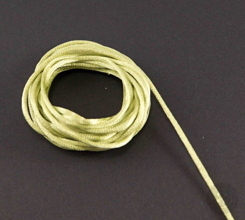 Saténová šnúra - kivi zelená - priemer 0,2 cm