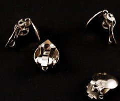 Clip on earring backs - silver - dimensions 1,5 cm x 1 cm