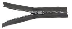 Nedělitelny kostěný zip č. 5 - černý - délka 16 cm
